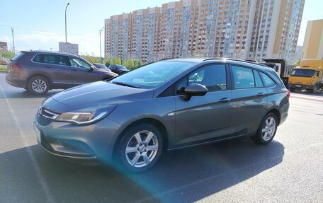 Opel Astra K, 2018 год, 1 495 000 рублей, 9 фотография