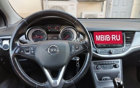 Opel Astra K, 2018 год, 1 495 000 рублей, 4 фотография
