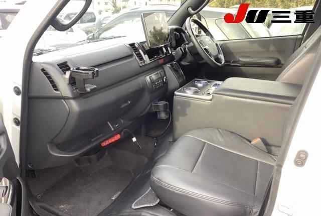 Toyota HiAce, 2023 год, 4 300 000 рублей, 7 фотография