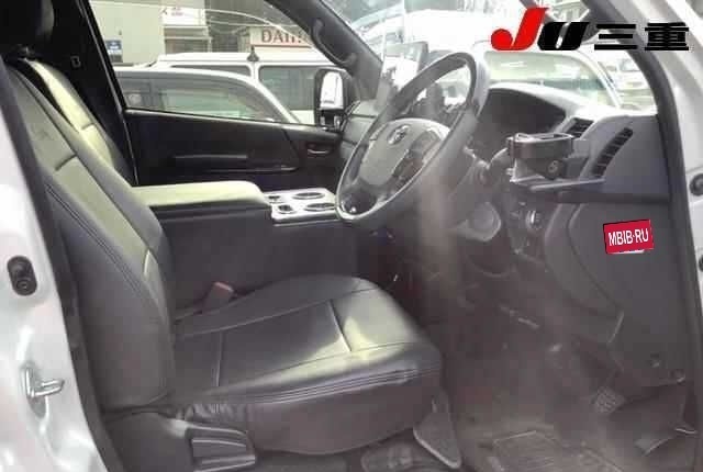 Toyota HiAce, 2023 год, 4 300 000 рублей, 3 фотография