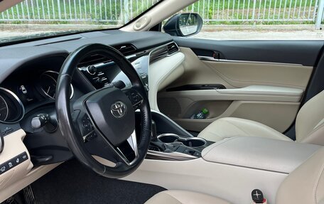 Toyota Camry, 2019 год, 2 900 000 рублей, 7 фотография