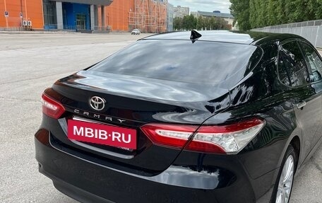 Toyota Camry, 2019 год, 2 900 000 рублей, 3 фотография