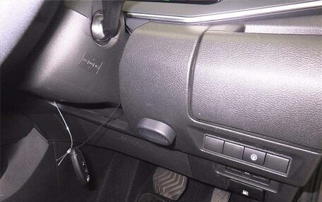 Nissan Note, 2021 год, 960 000 рублей, 6 фотография