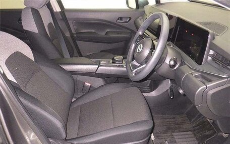 Nissan Note, 2021 год, 960 000 рублей, 4 фотография