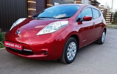 Nissan Leaf I, 2016 год, 860 000 рублей, 2 фотография