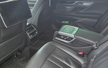 BMW 7 серия, 2018 год, 4 200 000 рублей, 7 фотография