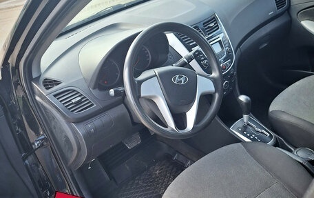 Hyundai Solaris II рестайлинг, 2011 год, 610 000 рублей, 9 фотография