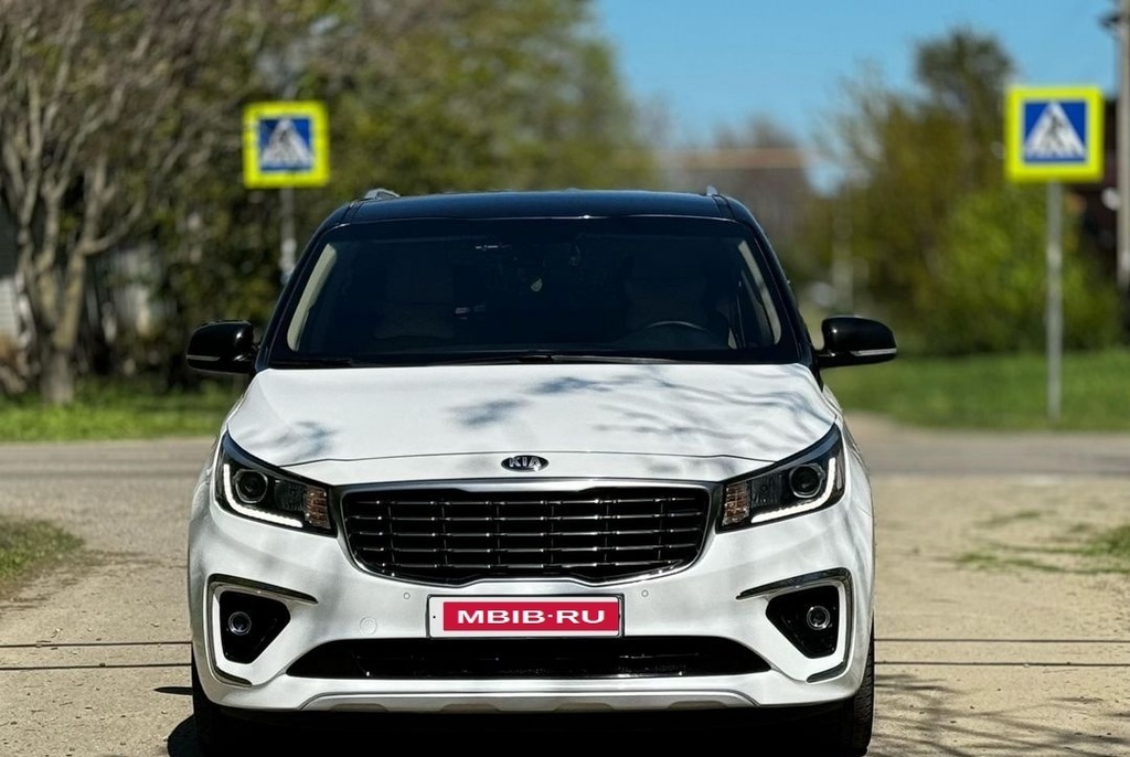 KIA Carnival, 2019 год, 3 150 000 рублей, 3 фотография