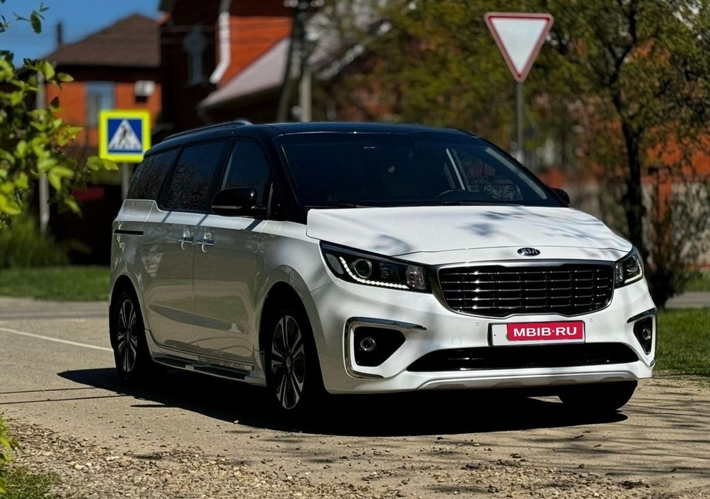 KIA Carnival, 2019 год, 3 150 000 рублей, 1 фотография