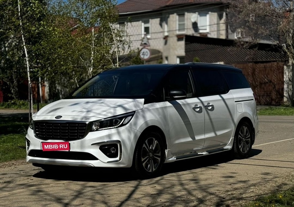 KIA Carnival, 2019 год, 3 150 000 рублей, 2 фотография