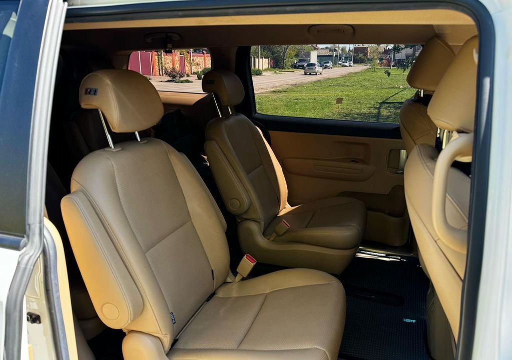 KIA Carnival, 2019 год, 3 150 000 рублей, 20 фотография