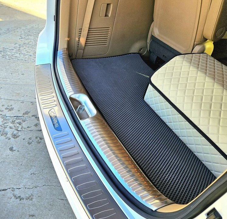 KIA Carnival, 2019 год, 3 150 000 рублей, 26 фотография