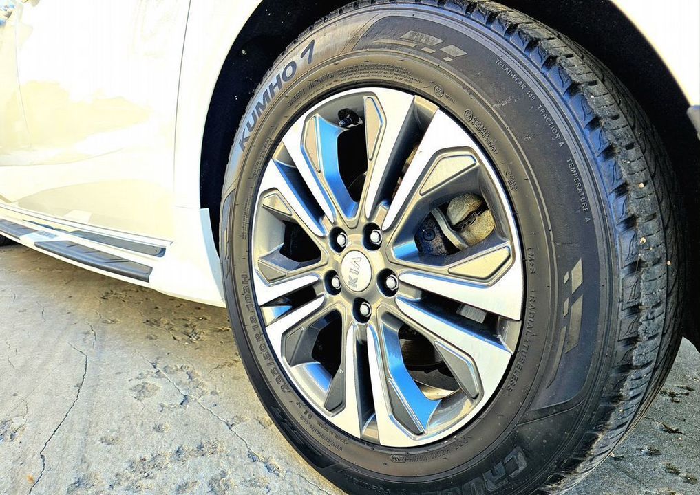 KIA Carnival, 2019 год, 3 150 000 рублей, 29 фотография