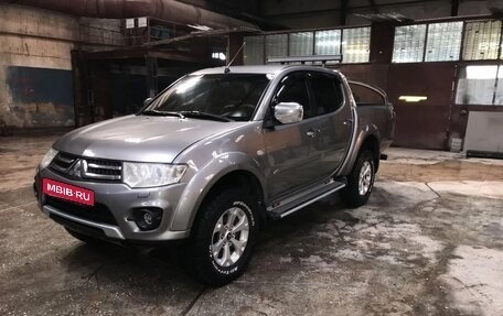 Mitsubishi L200 IV рестайлинг, 2014 год, 2 050 000 рублей, 1 фотография