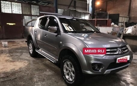 Mitsubishi L200 IV рестайлинг, 2014 год, 2 050 000 рублей, 2 фотография