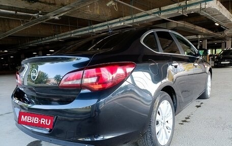 Opel Astra J, 2013 год, 890 000 рублей, 2 фотография
