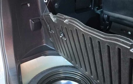Toyota Noah III, 2018 год, 2 700 000 рублей, 11 фотография