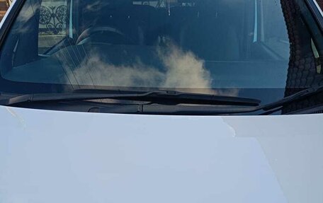 Toyota Noah III, 2018 год, 2 700 000 рублей, 2 фотография