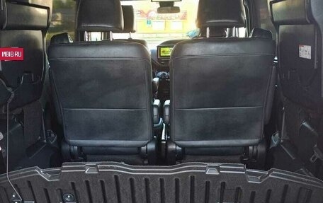 Toyota Noah III, 2018 год, 2 700 000 рублей, 10 фотография