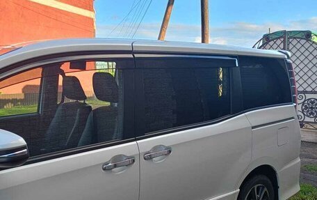 Toyota Noah III, 2018 год, 2 700 000 рублей, 29 фотография