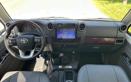 Toyota Land Cruiser 70, 2022 год, 5 500 000 рублей, 11 фотография
