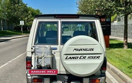 Toyota Land Cruiser 70, 2022 год, 5 500 000 рублей, 5 фотография