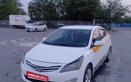 Hyundai Solaris II рестайлинг, 2014 год, 580 000 рублей, 4 фотография