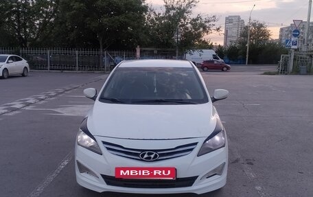 Hyundai Solaris II рестайлинг, 2014 год, 580 000 рублей, 5 фотография