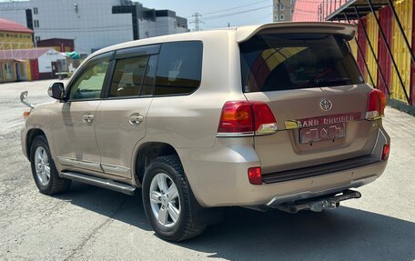 Toyota Land Cruiser 200, 2014 год, 3 800 000 рублей, 2 фотография