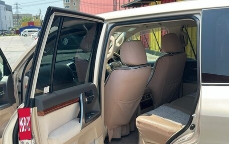 Toyota Land Cruiser 200, 2014 год, 3 800 000 рублей, 8 фотография