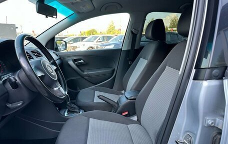 Volkswagen Polo VI (EU Market), 2011 год, 879 000 рублей, 26 фотография
