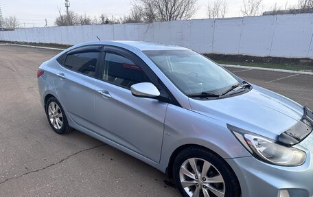 Hyundai Solaris II рестайлинг, 2012 год, 870 000 рублей, 4 фотография