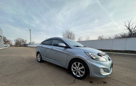 Hyundai Solaris II рестайлинг, 2012 год, 870 000 рублей, 9 фотография