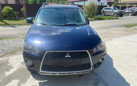 Mitsubishi Outlander III рестайлинг 3, 2012 год, 320 000 рублей, 1 фотография