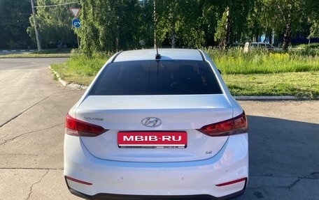 Hyundai Solaris II рестайлинг, 2018 год, 1 350 000 рублей, 5 фотография