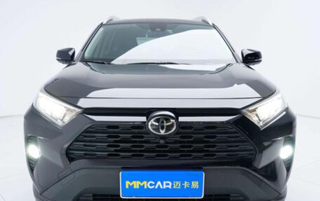 Toyota RAV4, 2021 год, 2 150 000 рублей, 2 фотография