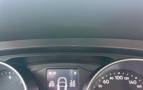 Volkswagen Tiguan II, 2017 год, 1 999 000 рублей, 4 фотография