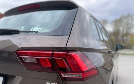 Volkswagen Tiguan II, 2017 год, 1 999 000 рублей, 10 фотография