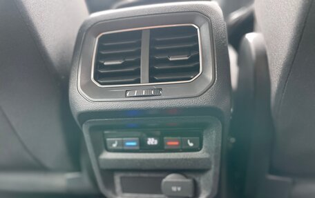 Volkswagen Tiguan II, 2017 год, 1 999 000 рублей, 18 фотография