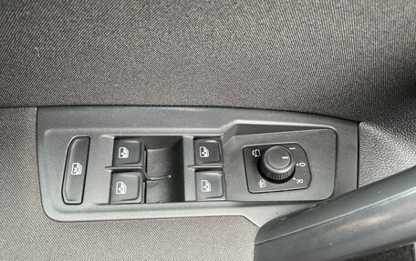 Volkswagen Tiguan II, 2017 год, 1 999 000 рублей, 23 фотография