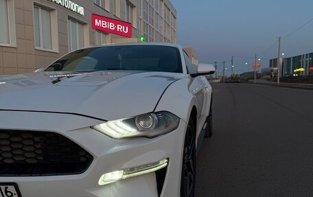 Ford Mustang VI рестайлинг, 2018 год, 2 800 000 рублей, 22 фотография