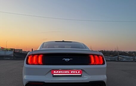 Ford Mustang VI рестайлинг, 2018 год, 2 800 000 рублей, 20 фотография