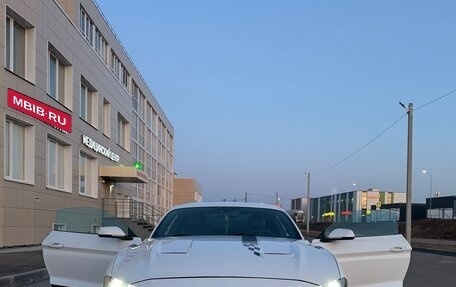 Ford Mustang VI рестайлинг, 2018 год, 2 800 000 рублей, 23 фотография