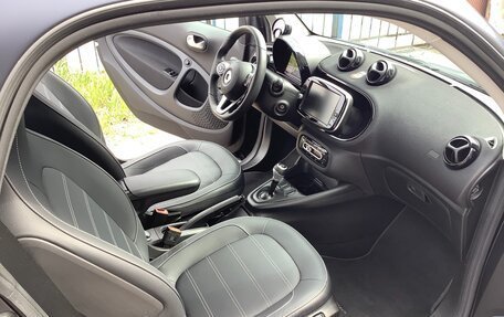 Smart Fortwo III, 2021 год, 2 790 000 рублей, 10 фотография