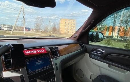 Cadillac Escalade III, 2011 год, 1 845 000 рублей, 11 фотография