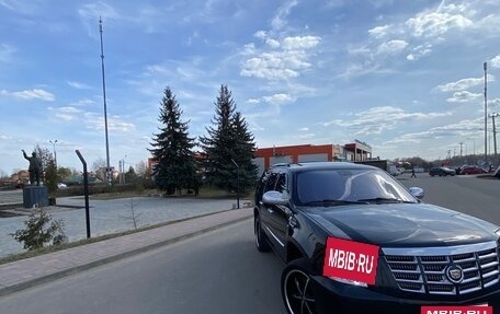 Cadillac Escalade III, 2011 год, 1 845 000 рублей, 3 фотография