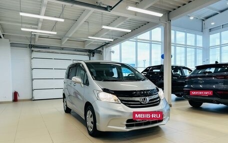 Honda Freed I, 2012 год, 1 099 999 рублей, 8 фотография