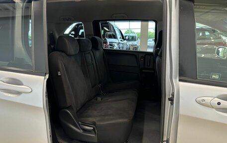 Honda Freed I, 2012 год, 1 099 999 рублей, 18 фотография