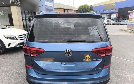 Volkswagen Touran III, 2020 год, 1 635 000 рублей, 3 фотография
