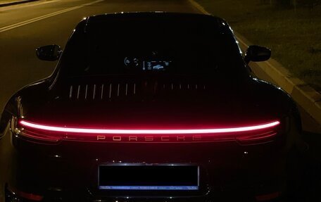 Porsche 911, 2021 год, 15 590 000 рублей, 32 фотография